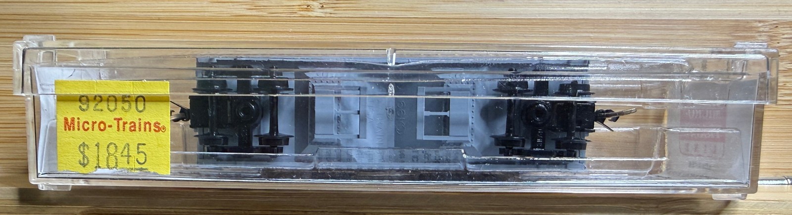 MicroTrains N-Scale 2 Bay ACF Centerflow Covered Hopper Norfolk Western 92050