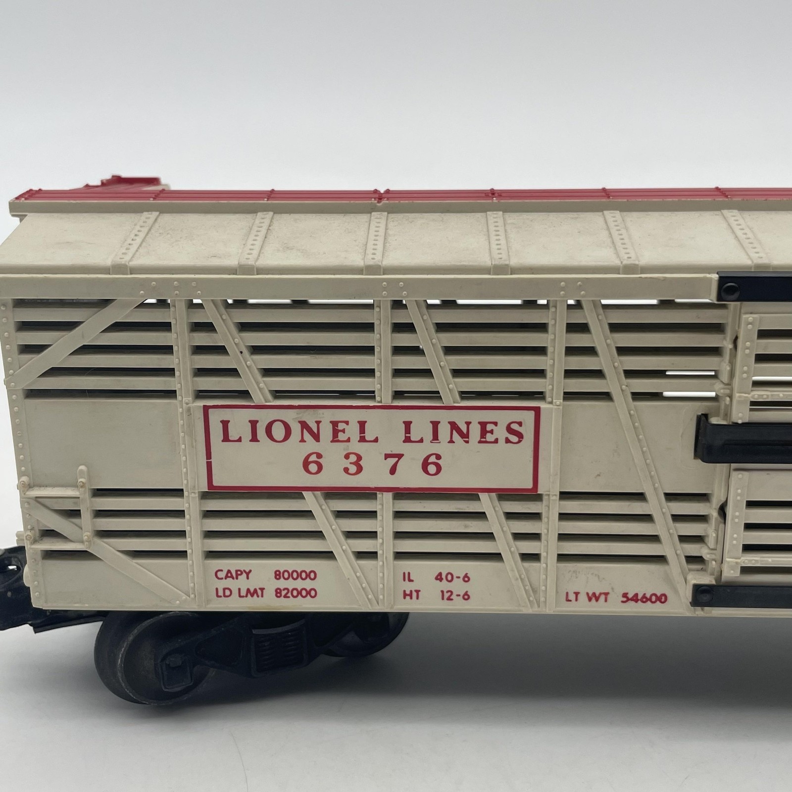 Vintage Lionel O Scale 1:48 6376 Circus Stock Freight Car Three Rail White