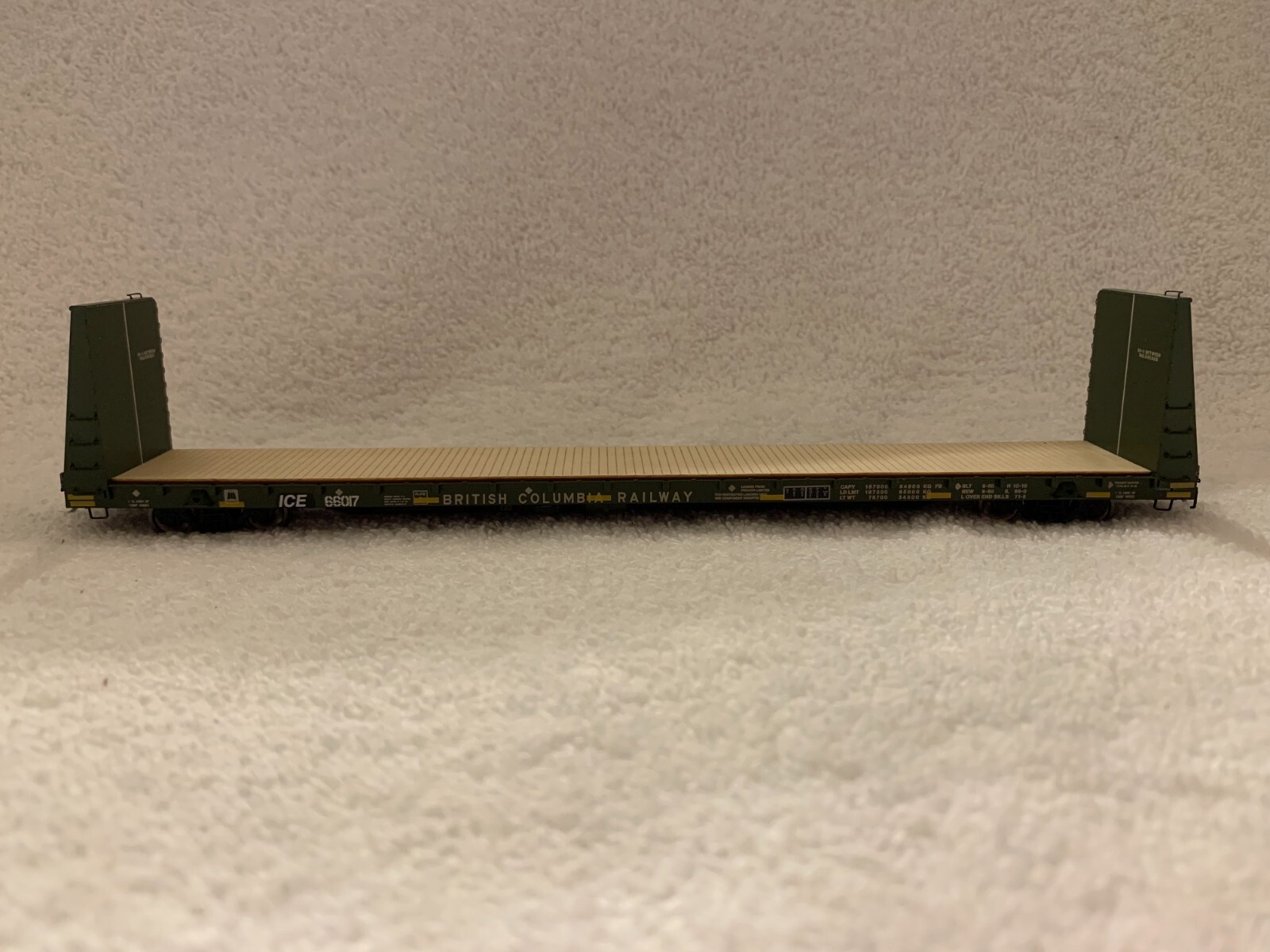 Rapido #147010A HO Scale British Columbia Railway Mil Bulkhead Flatcar #66017