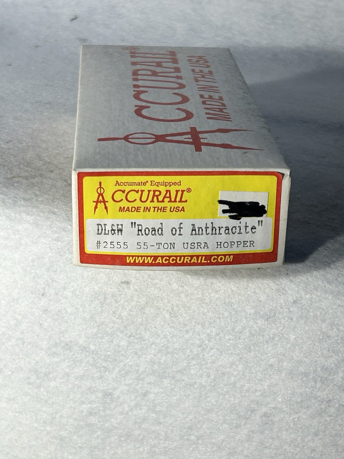 Cool Selection Accurail Various Roads 2-Bay 55 Ton Hopper Car Kits HO