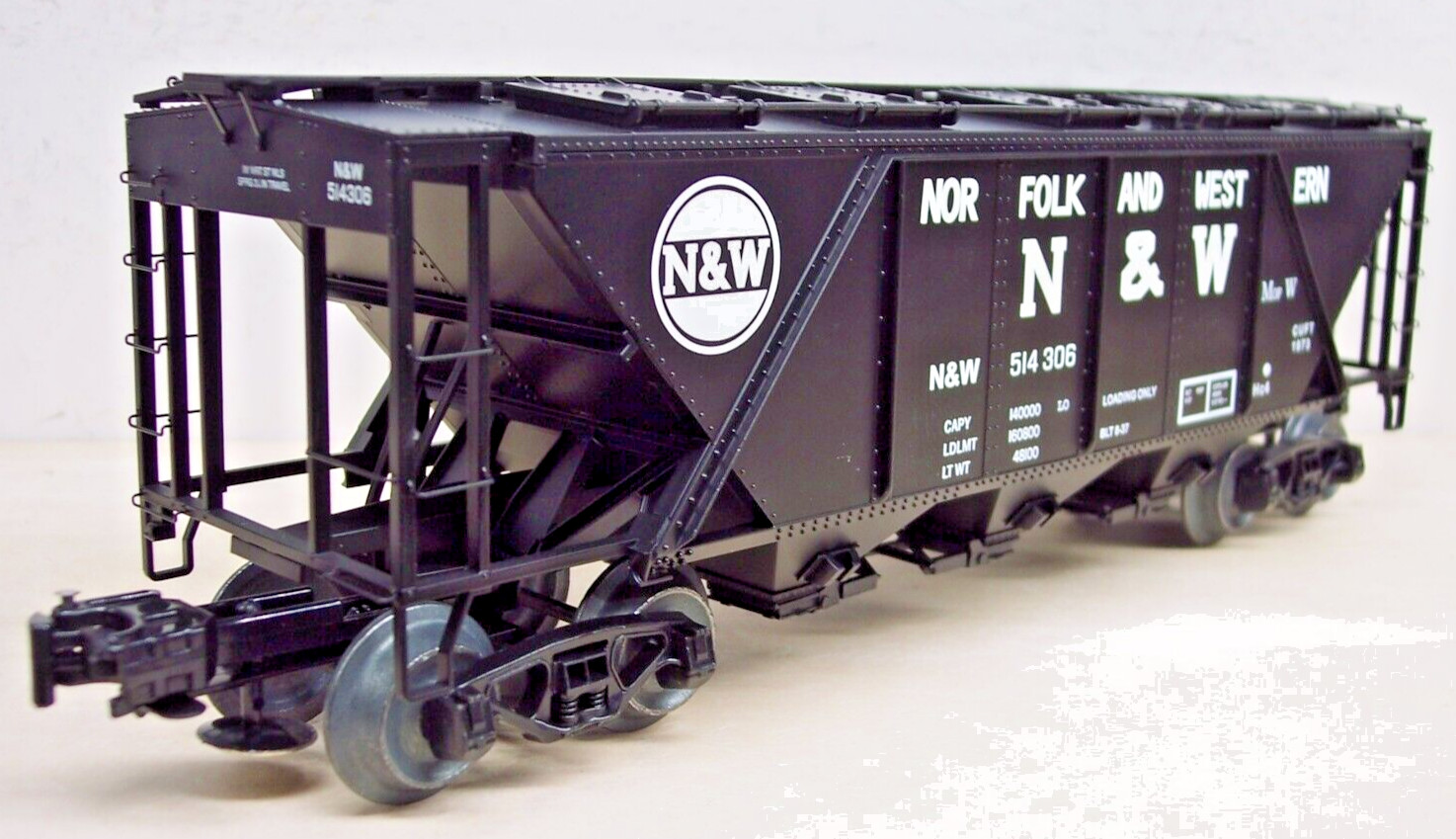 WEAVER O SCALE GOLD EDITION N&W NORFOLK & WESTERN H30 COVERED HOPPER 3 RAIL