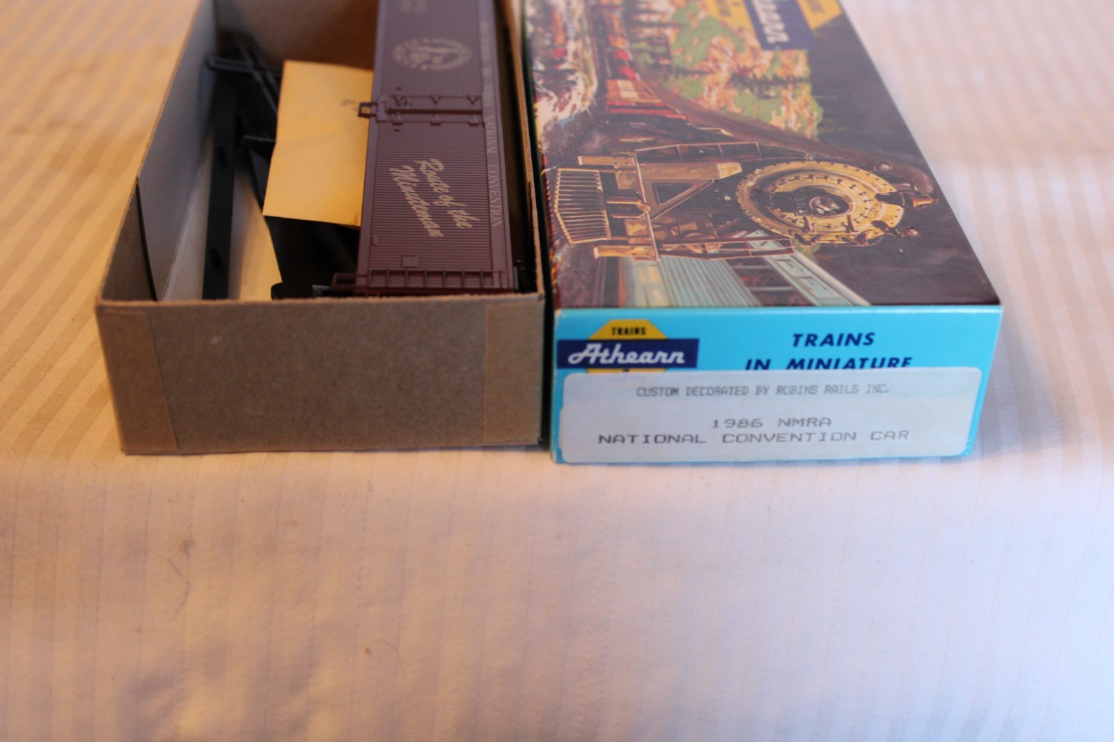 HO Scale Athearn 50′ Box Car, NMRA 1986 Convention Boston, Brown Minuteman Route