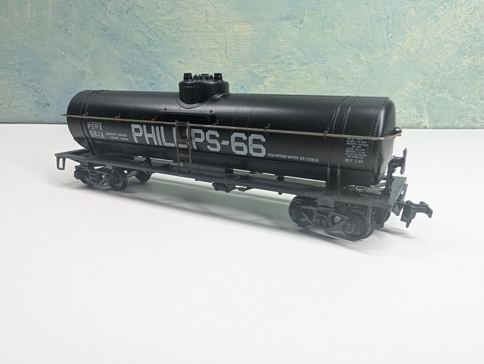 Athearn HO Scale Single Dome Tank Car Phillips 66 PSPX #9213 READ