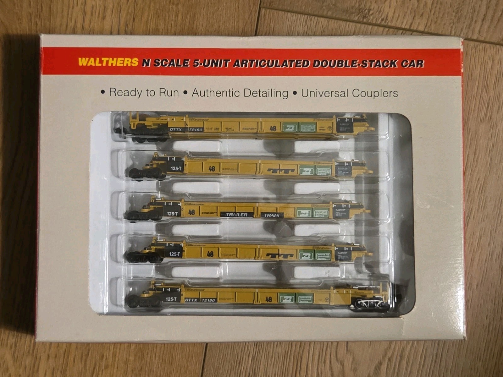 Walthers N Scale 932-8101 TTX 305′ Thrall 5-Unit Articulated Double Stack Cars