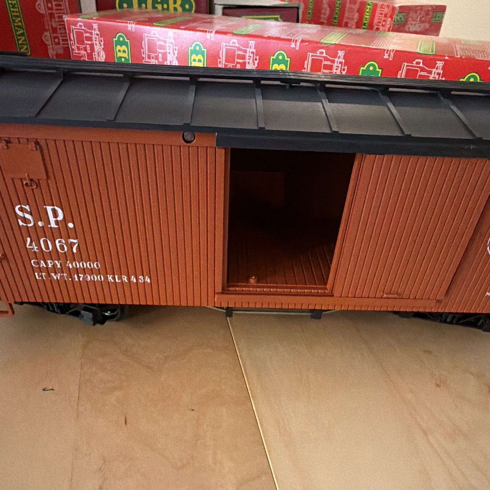 NIB “Red Box” Southern Pacific Lines S.P. 4067 Brown/Black Box Car LGB #4067