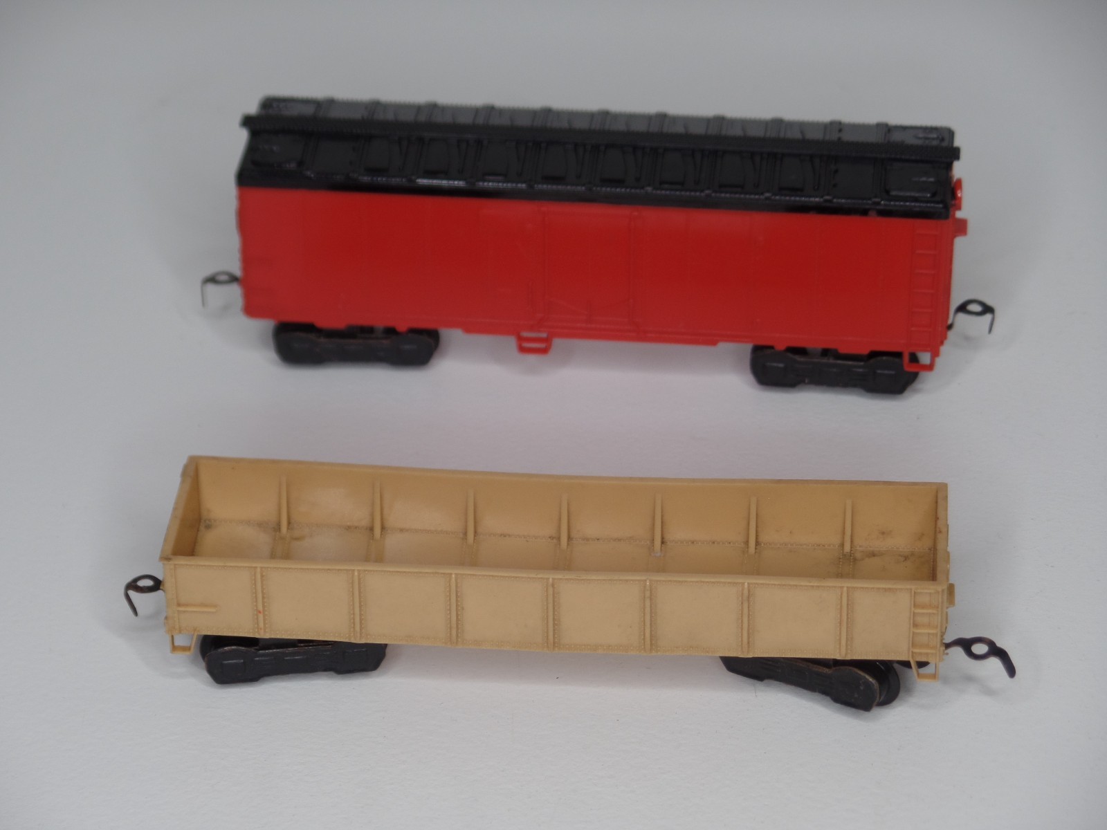 West Germany Train Car Lot Unknown Manufacturer Red Caboose Gondola Box Car Lot