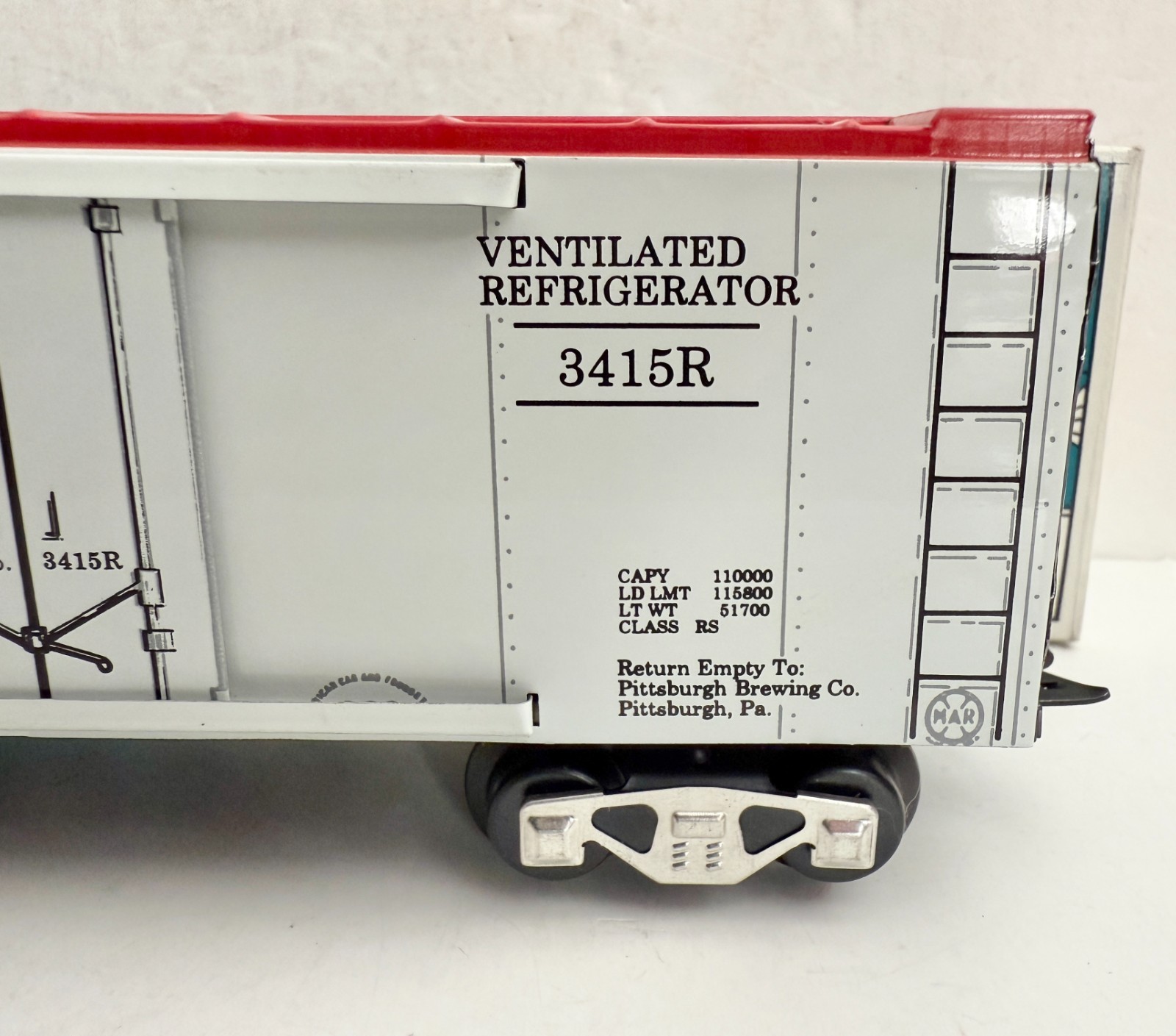 New Modern Marx Trains 73415 Iron City Light Beer Refrigerator Car w/KEGS & Box