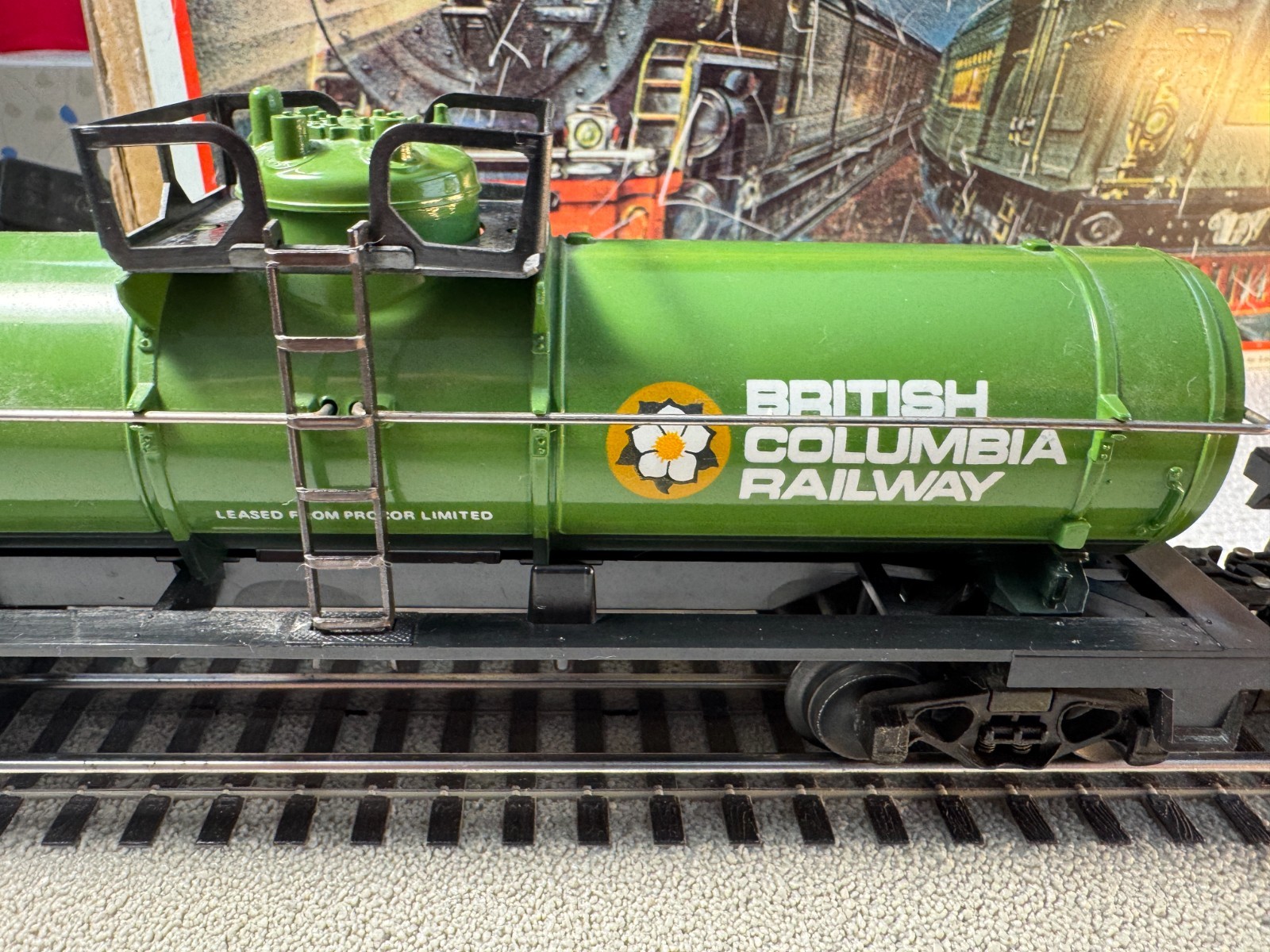 🚂 LIONEL-BRITISH COLUMBIA & PURE OIL SINGLE DOME TANK CARS⚡ L2026