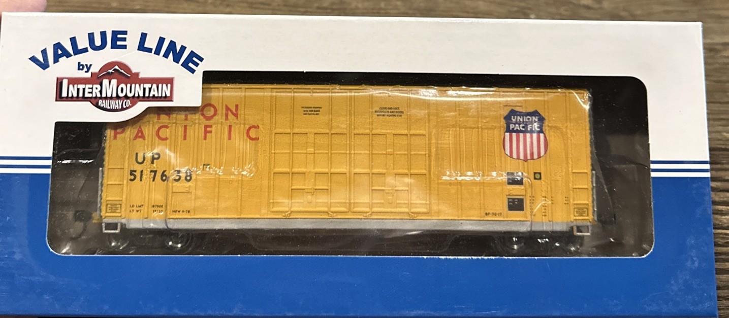 InterMountain Railway Value Line HO 4133004-05 Gunderson 50’ High Cube DD Box UP
