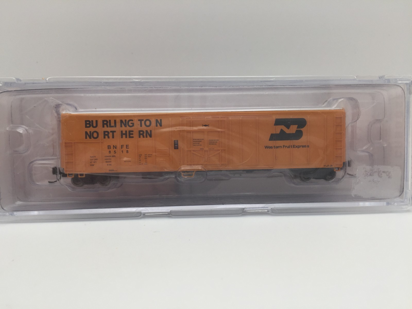 Red Caboose N Scale RN-18608-02 BNFE N R-70-15 Mechanical Reefer Rd #8518