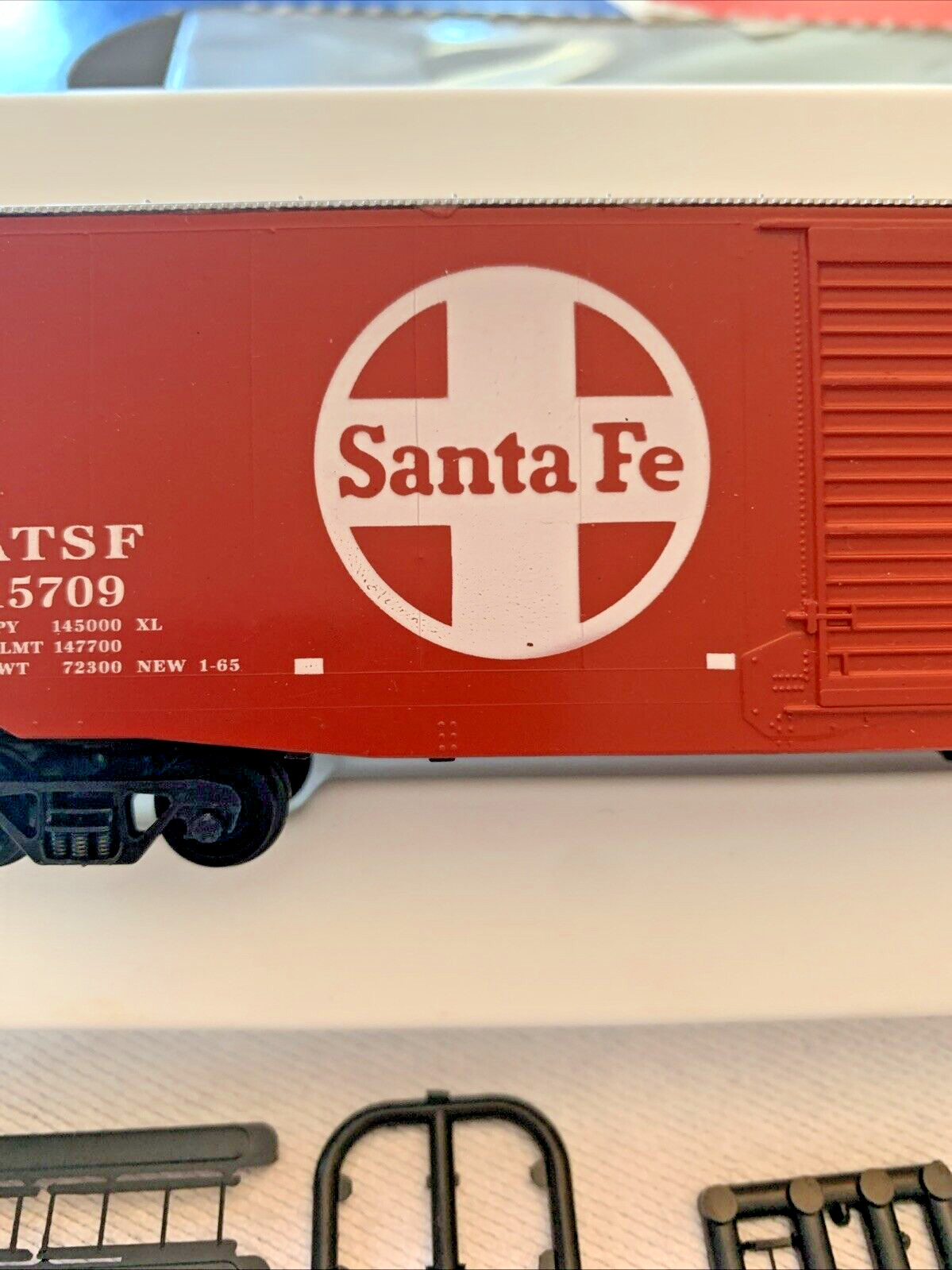 E&C Shops 1603-1 HO 50 ft. Single Door Box Car Santa Fe Partially Built 15709