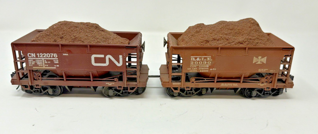 Atlas O Gauge 2-Rail 70 Ton Ore Car Pair CN 6262 B&LE 6263 Connected Ready