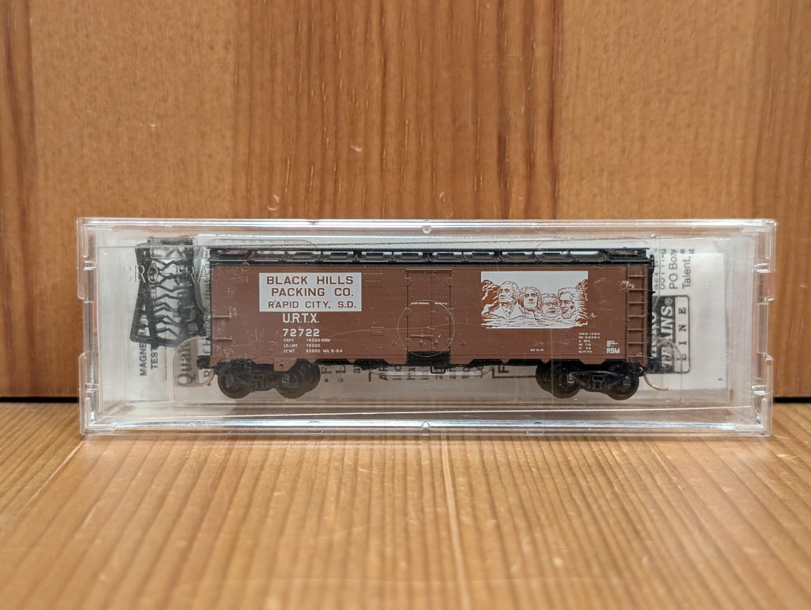 MICRO-TRAINS N Line Scale 59530 BLACK HILLS PACKING CO 40′ Reefer U.R.T.X. 72722