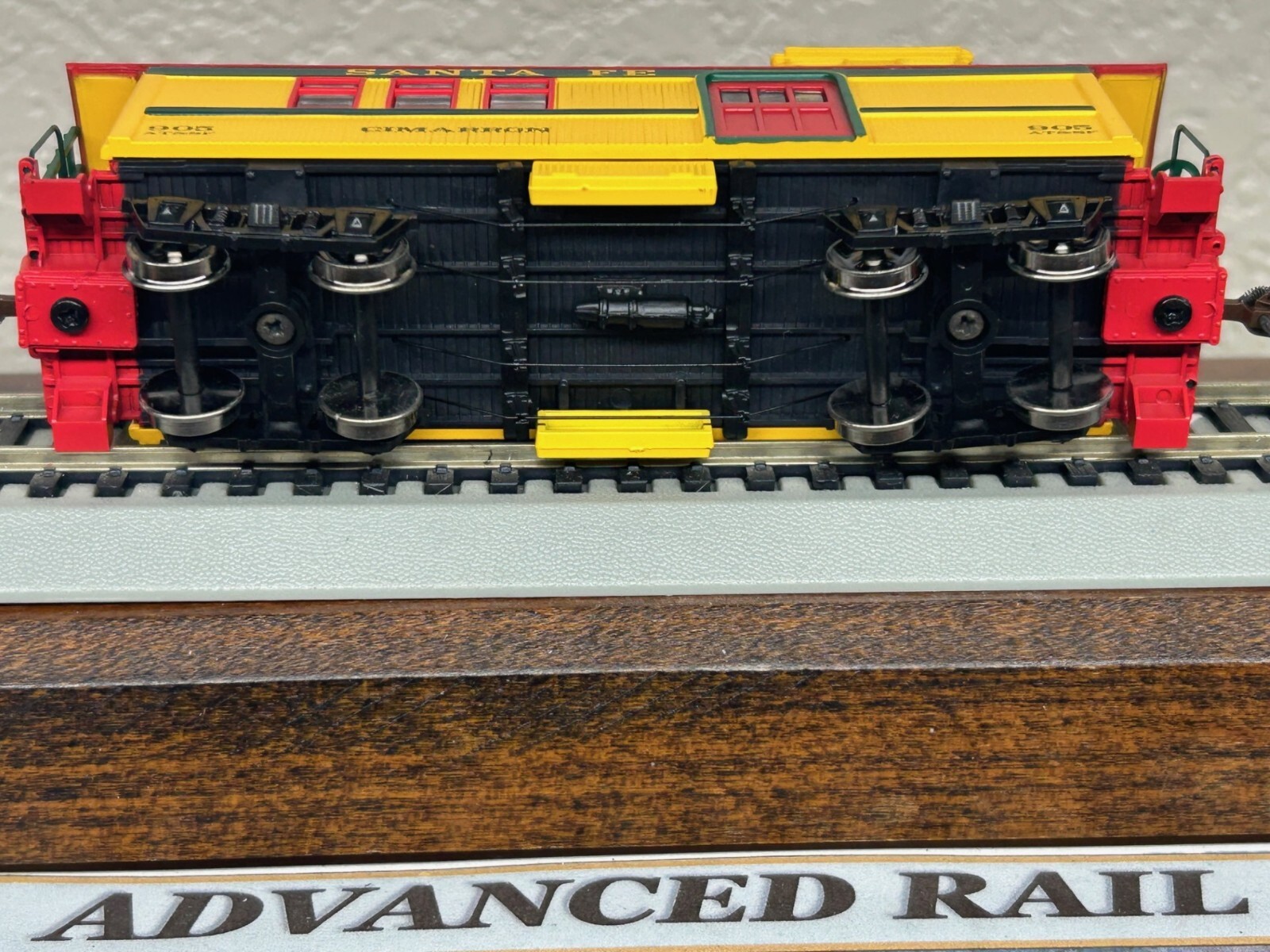 SANTA FE CIMARRON – DROVERs CABOOSE – LIVESTOCK / CATTLE – HO SCALE NEW RARE