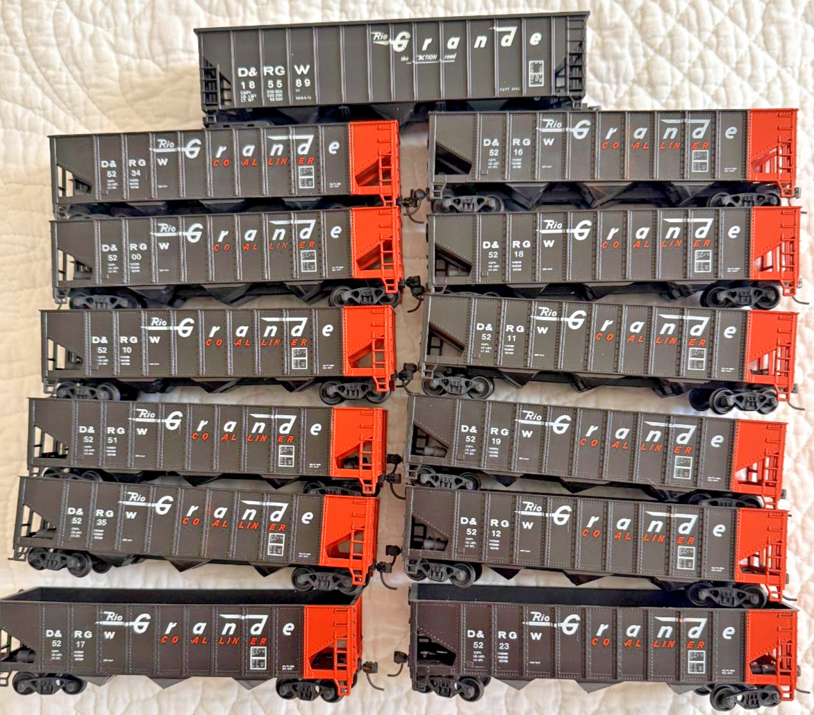 JP HO (13) Stewart Hobbies 70-Ton 3-Bay 9-Panel Triple Hopper D&RGW Rio Grande