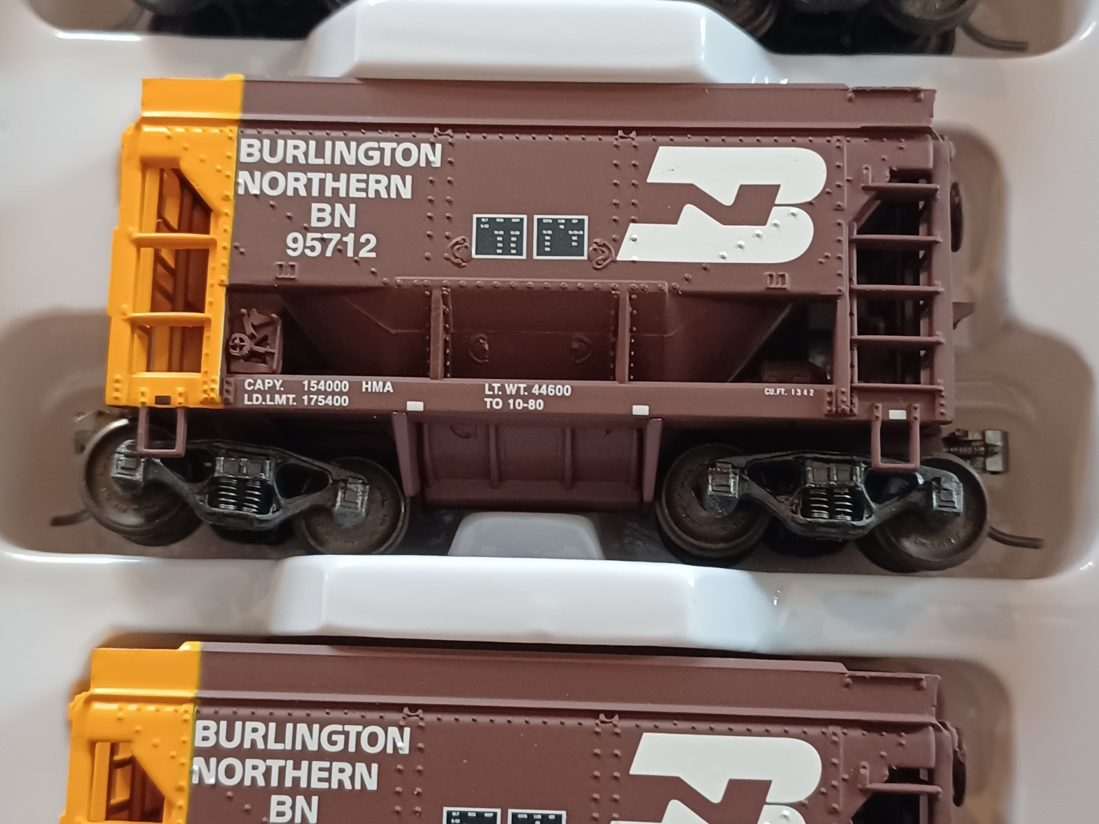 WALTHERS-GOLD LINE-HO-ORE CAR-TACONITE VERSION-12PK-BURLINGTON NORTHERN #2