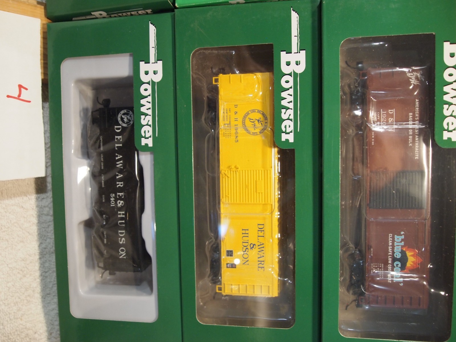 BOWSER DELAWARE & HUDSON FREIGHT CARS 2-55t & 1-70t HOPR,1-50’+ 2-40fT BOX DH4