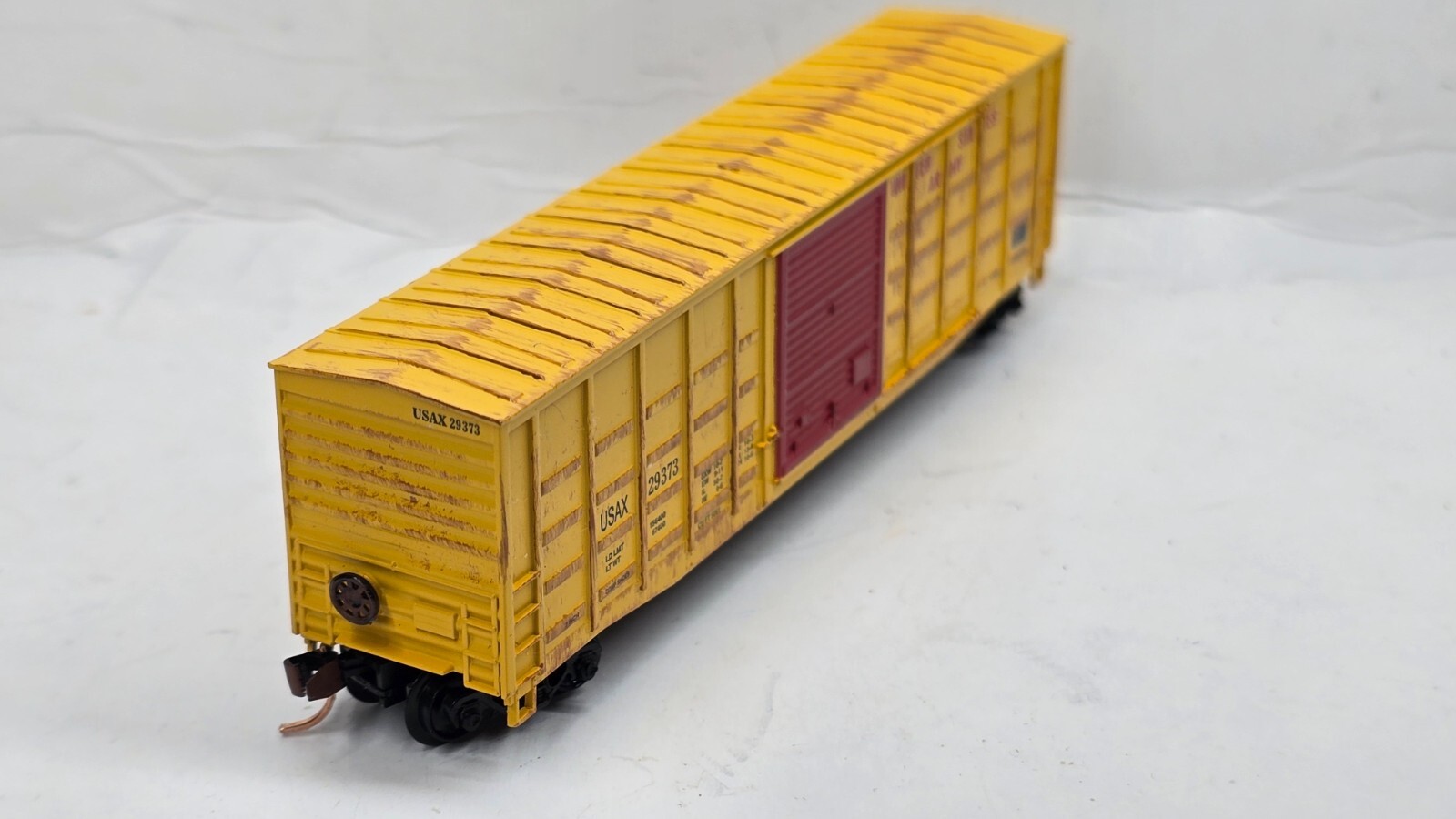 Micro-Trains N Scale UNITED STATES U.S. ARMY USAX 29373 Yellow Train Box Car