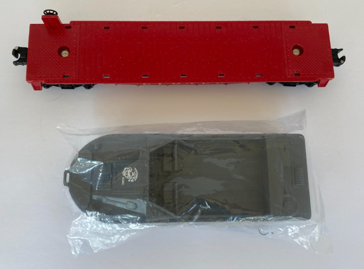 Lionel #6807 Flat Car with Amphibious Vehicle