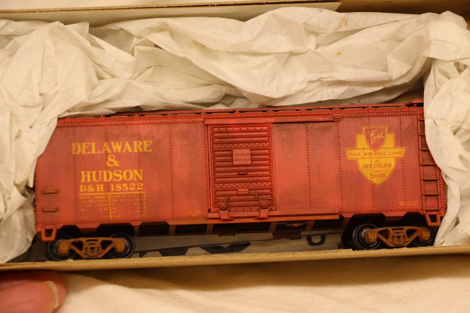Athearn BEV-BEL 1191-1 Delaware & Hudson Bridge Line Tuscan Red 20043 40′ Boxcar