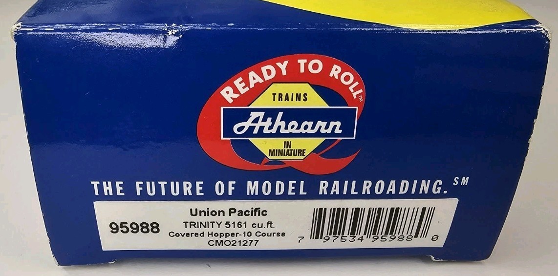 95988 Athearn Union Pacific CMO 5161 3-Bay Covered Hopper