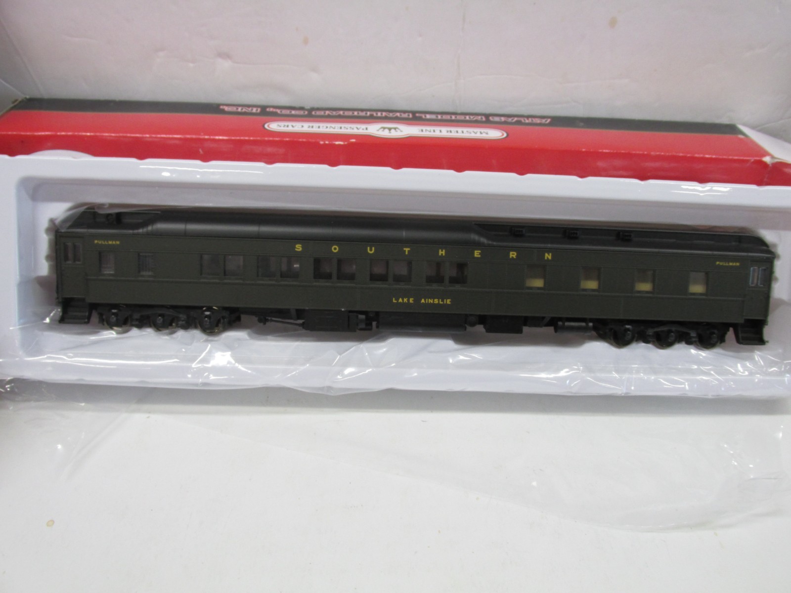 ATLAS ~ SOUTHERN 10-1-2 LAKE AINSLIE PULLMAN SLEEPER PASSENGER CAR~HO SCALE