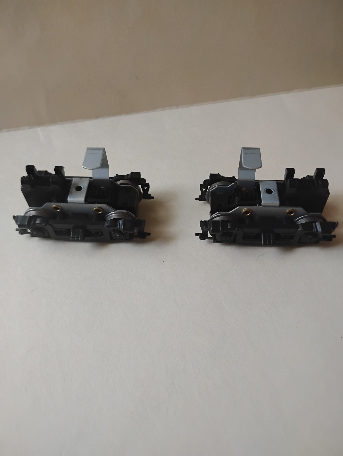 Athearn GE-B power trucks ho scale