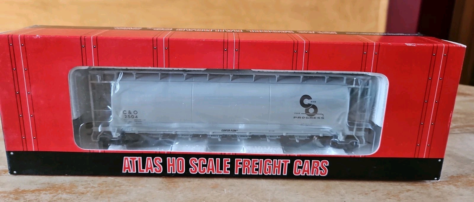Atlas HO 1961-1 Chesapeake & Ohio ACF 6-Bay Cylindrical Hopper #2504 NEW IN BOX