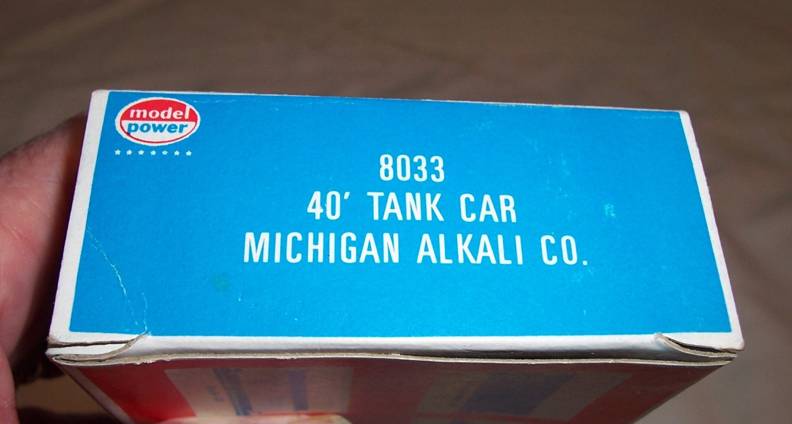 LOT#321 HO 40 FT MICHIGAN ALKALI TANK CAR #GATX-39617- NEAR PERFECT – NEW IN BOX
