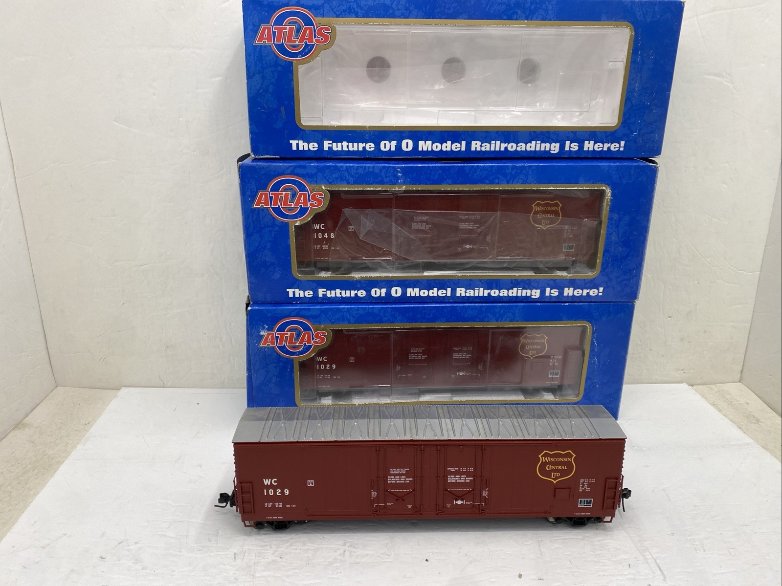 Atlas 2 Rail Evans 53′ Double Plug Door Boxcar Wisconsin Central 7509-1 or -2