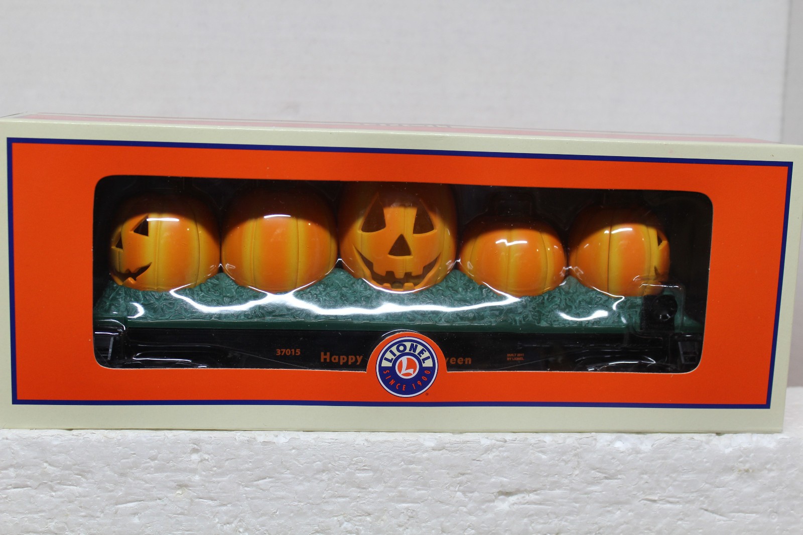 Lionel #37015 HALLOWEEN JACK-O-LANTERN LIGHTED FLATCAR