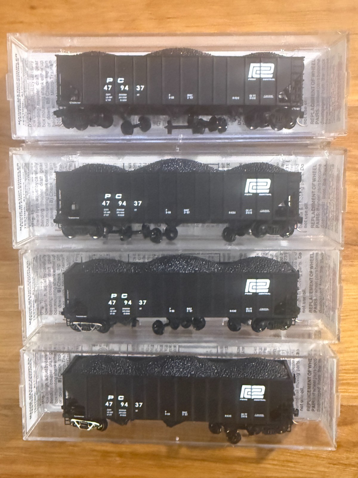 N Set 4 Hoppers Same Rd # Micro-Trains MTL 108140 479437 Penn Central PC Conrail