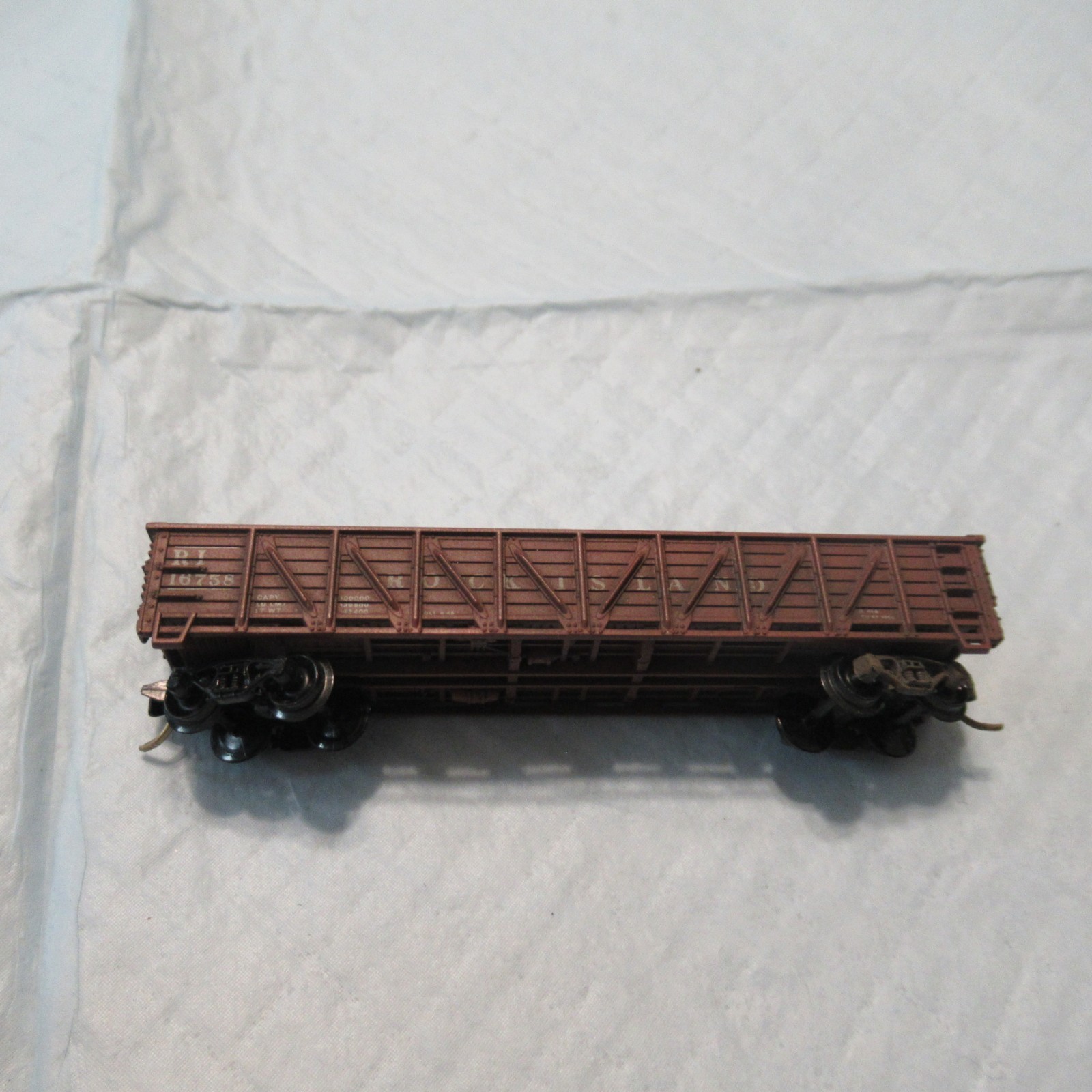 VINTAGE UNKNOWN MFG. N SCALE ROAD ISLAND SCRAP METAL CAR #16758 NO BOX