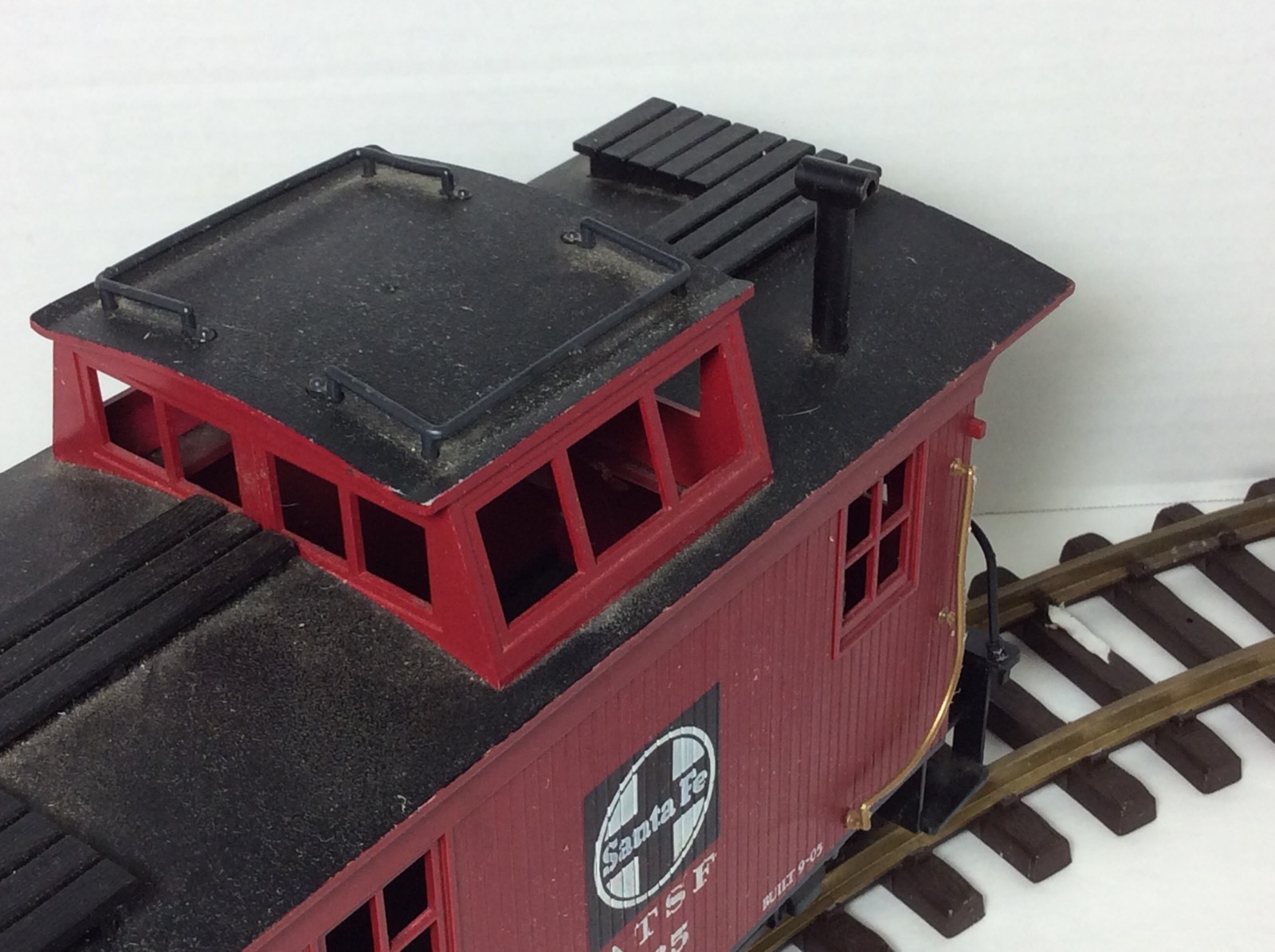BACHMANN SANTA FE (ATSF) 425 FOUR WHEEL CABOOSE G-SCALE,C-6 very good.