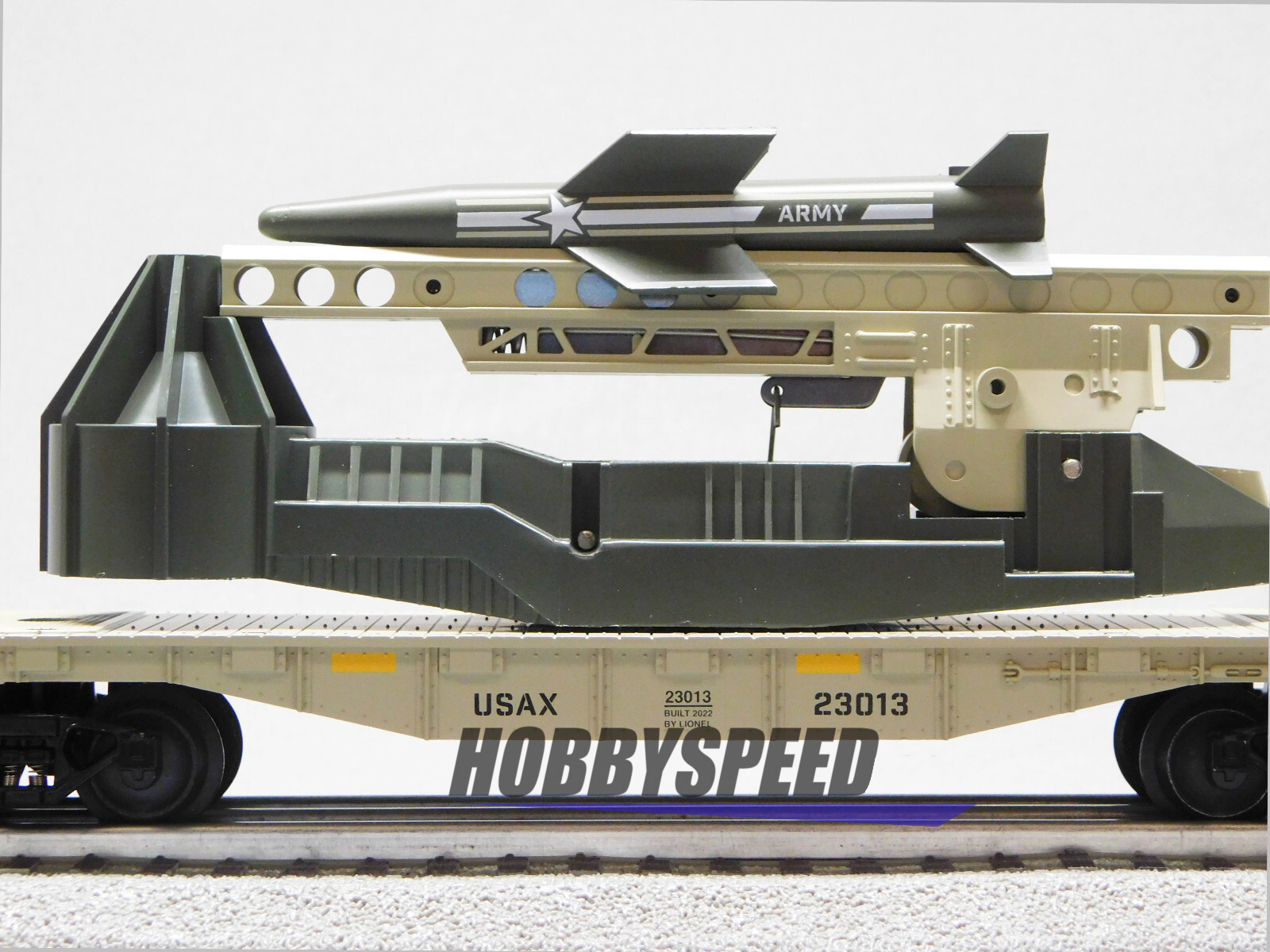 LIONEL US ARMY MISSILE LAUNCH CAR #23013 O GAUGE military train 2223010-M NEW