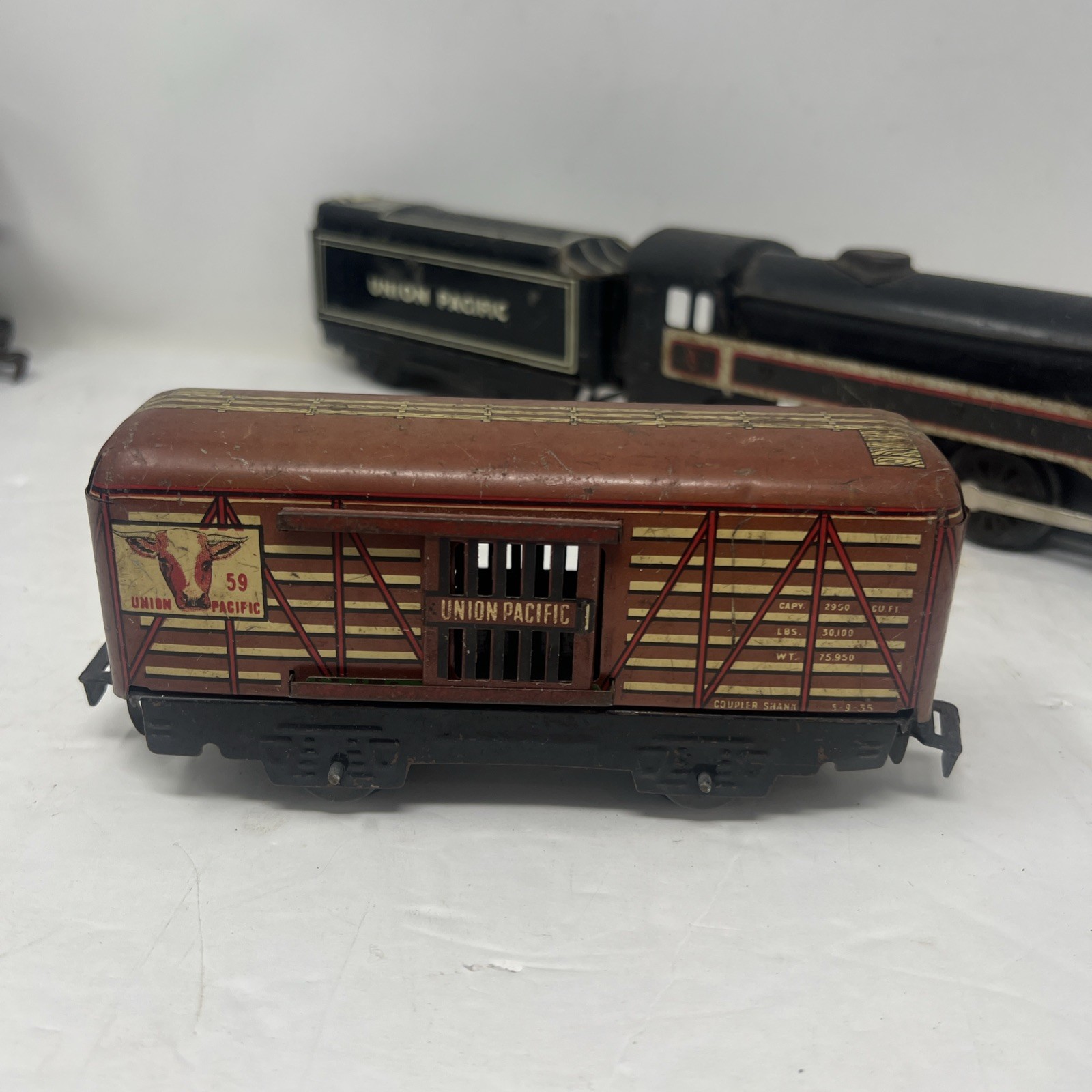 Vintage Marx O-Gauge Tinplate Train Lot – 10-Piece Pre/Post-War Project Pile