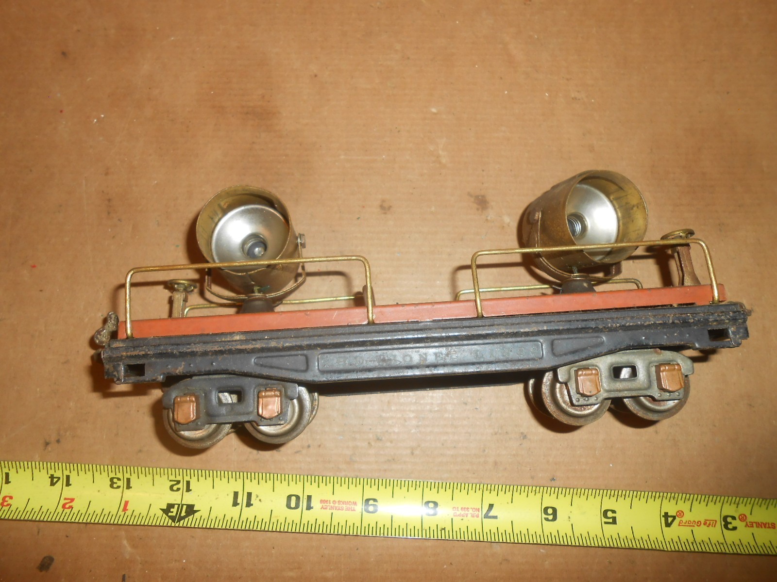 O/O-27 Lionel Prewar freight cars. Buyers Choice.