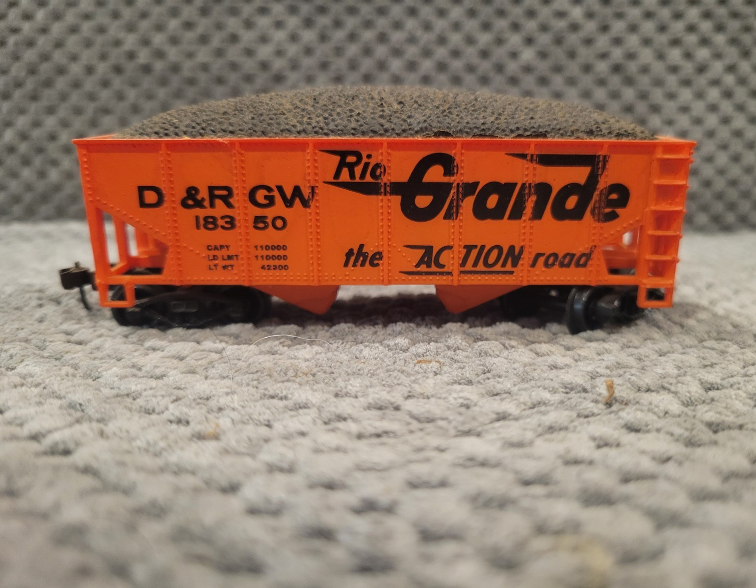 HO Rio Grande D&RGW 18350 Orange/Black Ore/Coal Wagon Hopper Freight Car