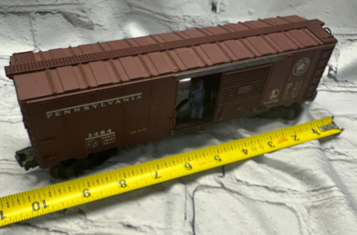 Lionel 3484 PRR Pennsylvania Operating Boxcar O Gauge Postwar 1953 Train Figure