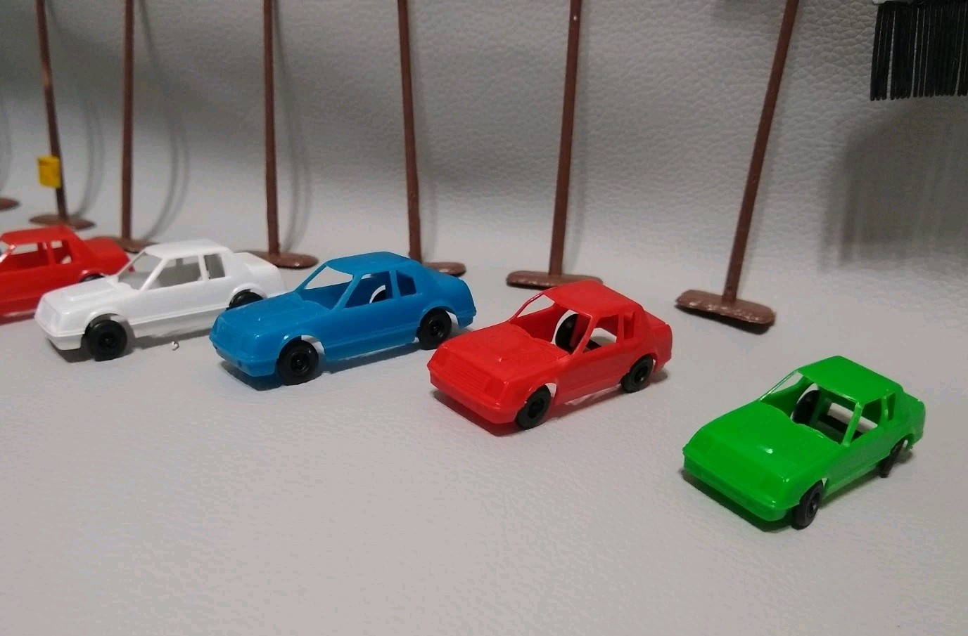 Vintage TYCO Railroad Accessories + Cars Lot of 40 Pieces Hong Kong