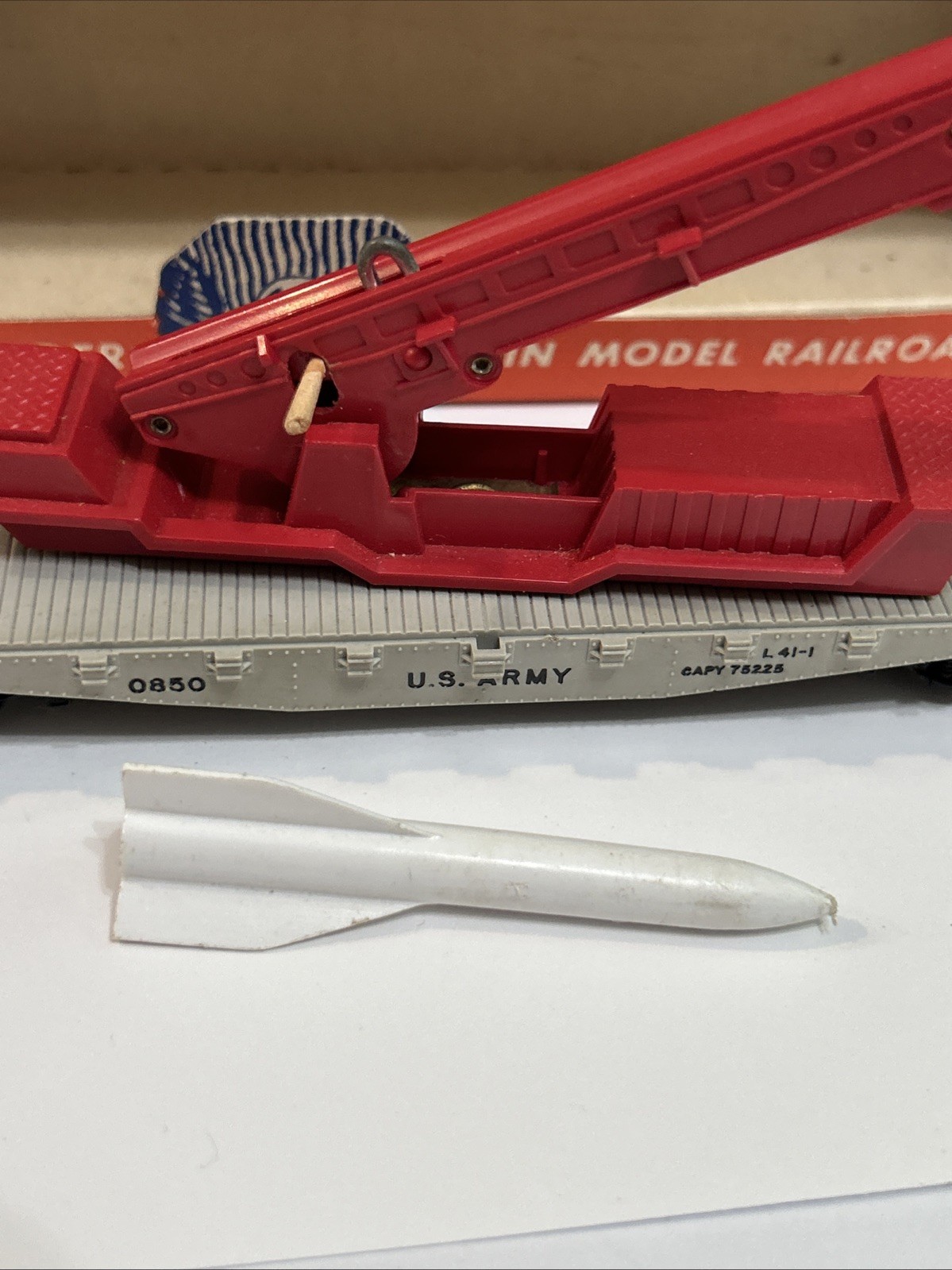 Vintage Lionel HO 0850 US Army Rocket Launcher Car W/ Missile Parts Repair