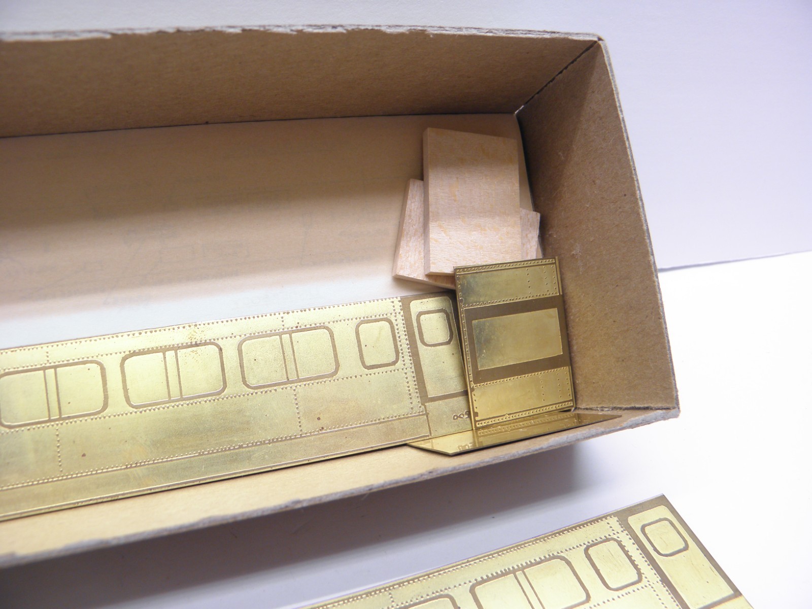 BENNINGTON MODELS COACH 10 DBL WINDOW BLT 1934 PULLMAM STANDARD KIT -B&M #4883