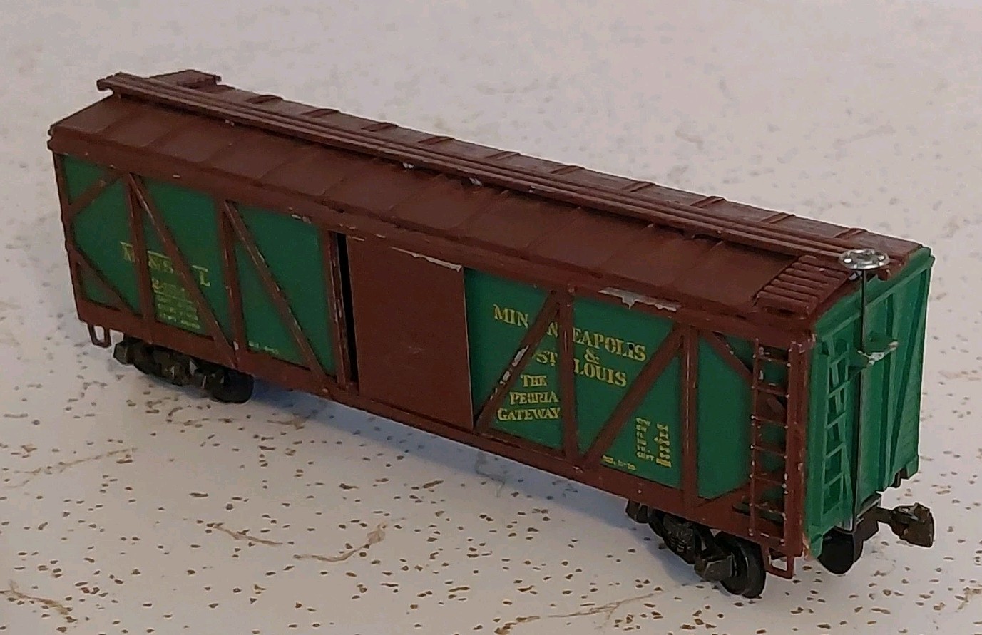 Ulrich Minneapolis & St.Louis HO Boxcar Sprung Metal Trucks Kadees Original Box