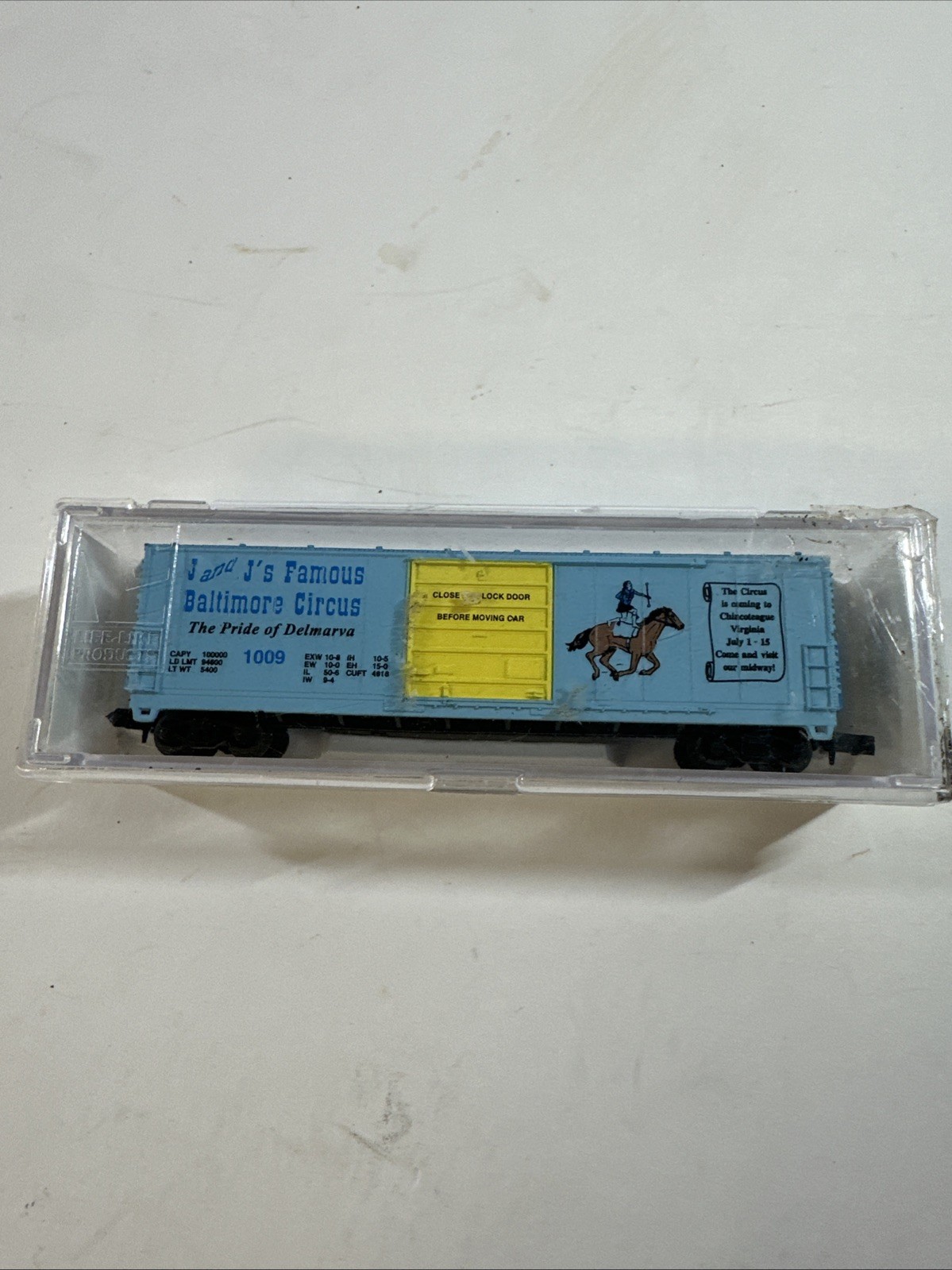 Bev-Bel N 10051 J&J’s Famous Baltimore Circus Girl on Horse 50′ Box Car 1009