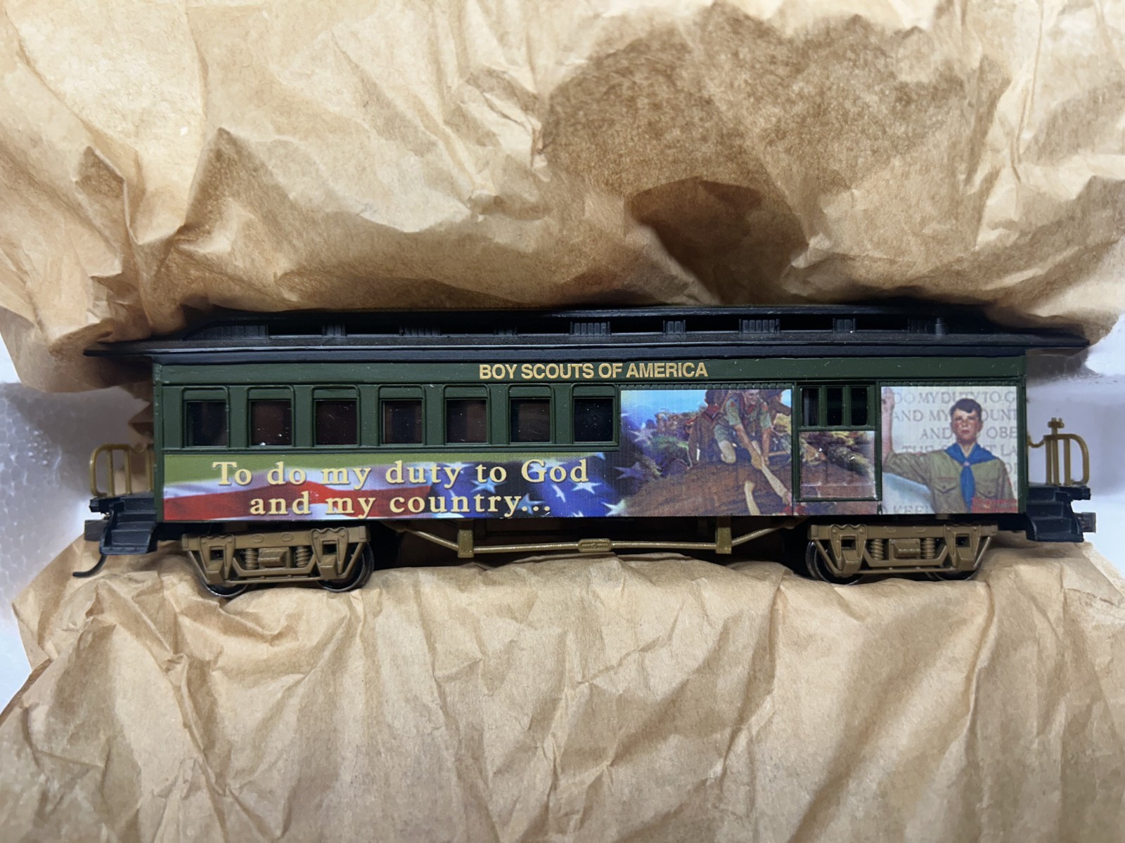 Hawthorne Village Boy Scouts of America To Do My Duty Combine to God Car NIB BS3