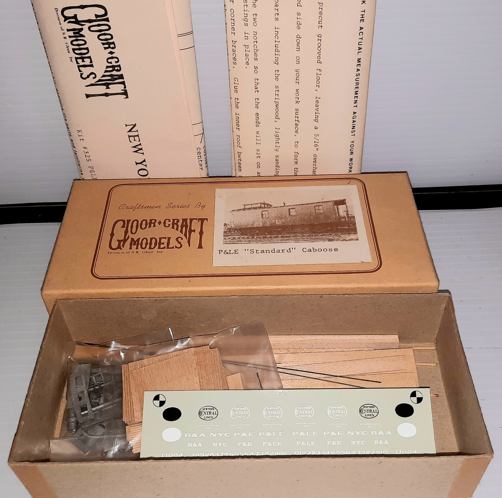 Gloor Craft Models HO Scale P&LE Standard Caboose Kit 325 NOS Complete w/Decals
