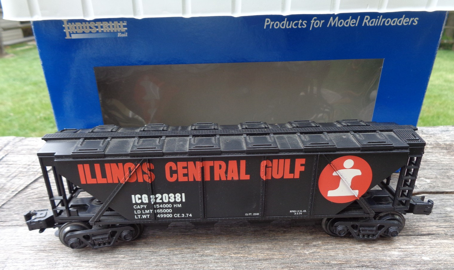 Industrial Rail 027 Scale Rolling Stock Illinois Central Gulf Hopper Car