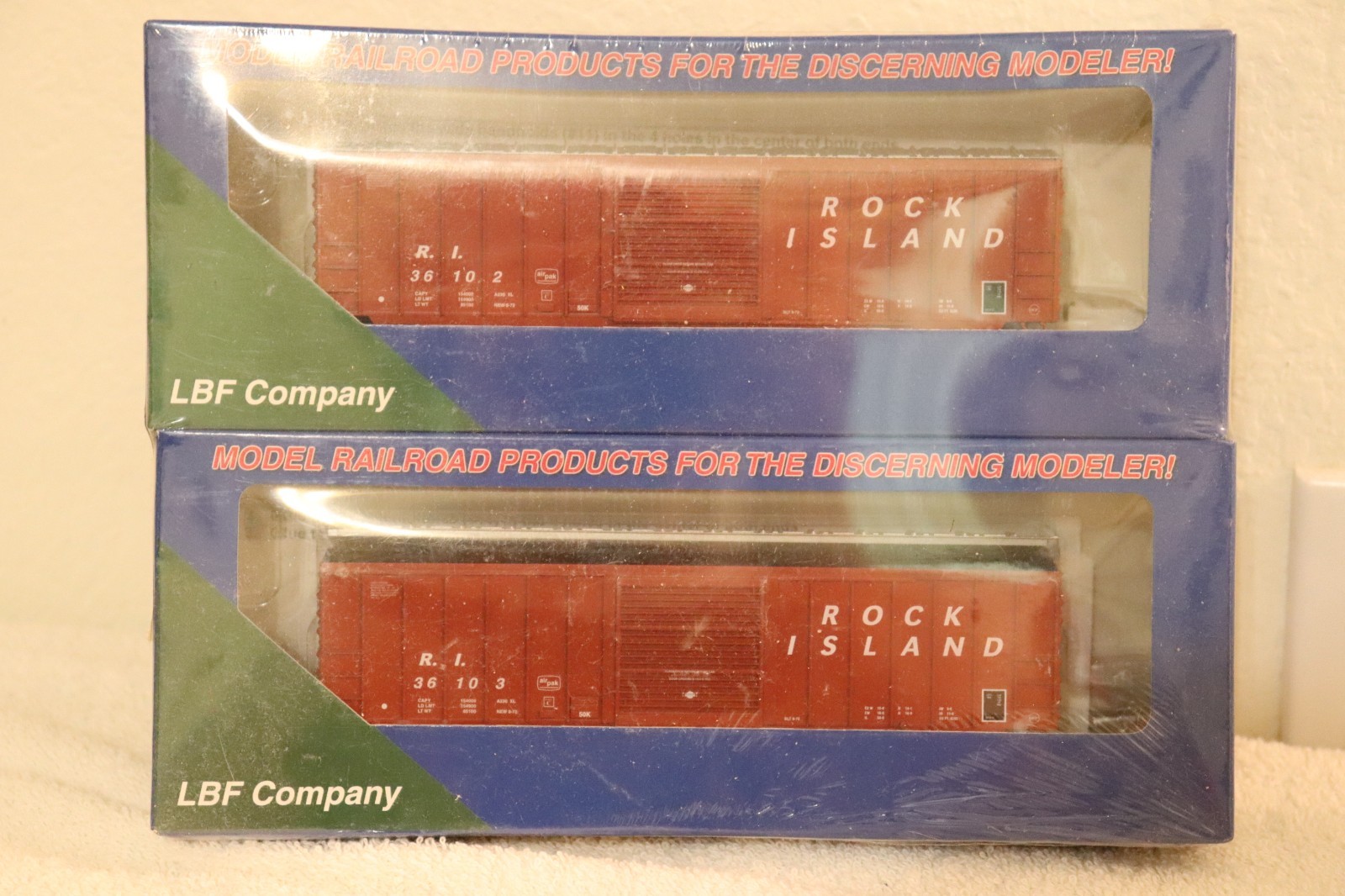 HO LBF #126701 2 Pack Rock Island CRI&P 52′ ACF Boxcars #36102 & #36103 NIB Kits