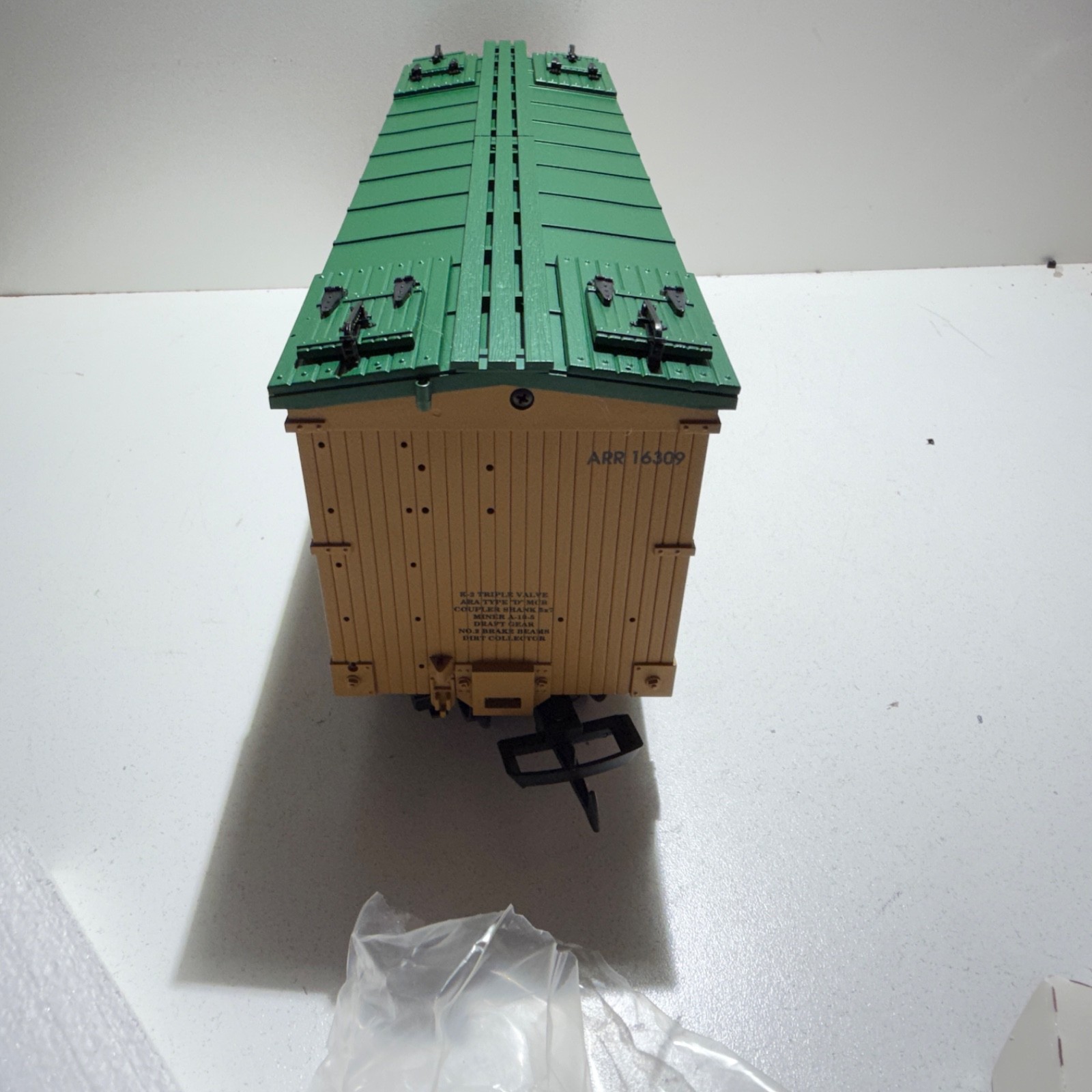 USA Trains #R-16309 Alaskan Brewing Co. Reefer Car Boxed