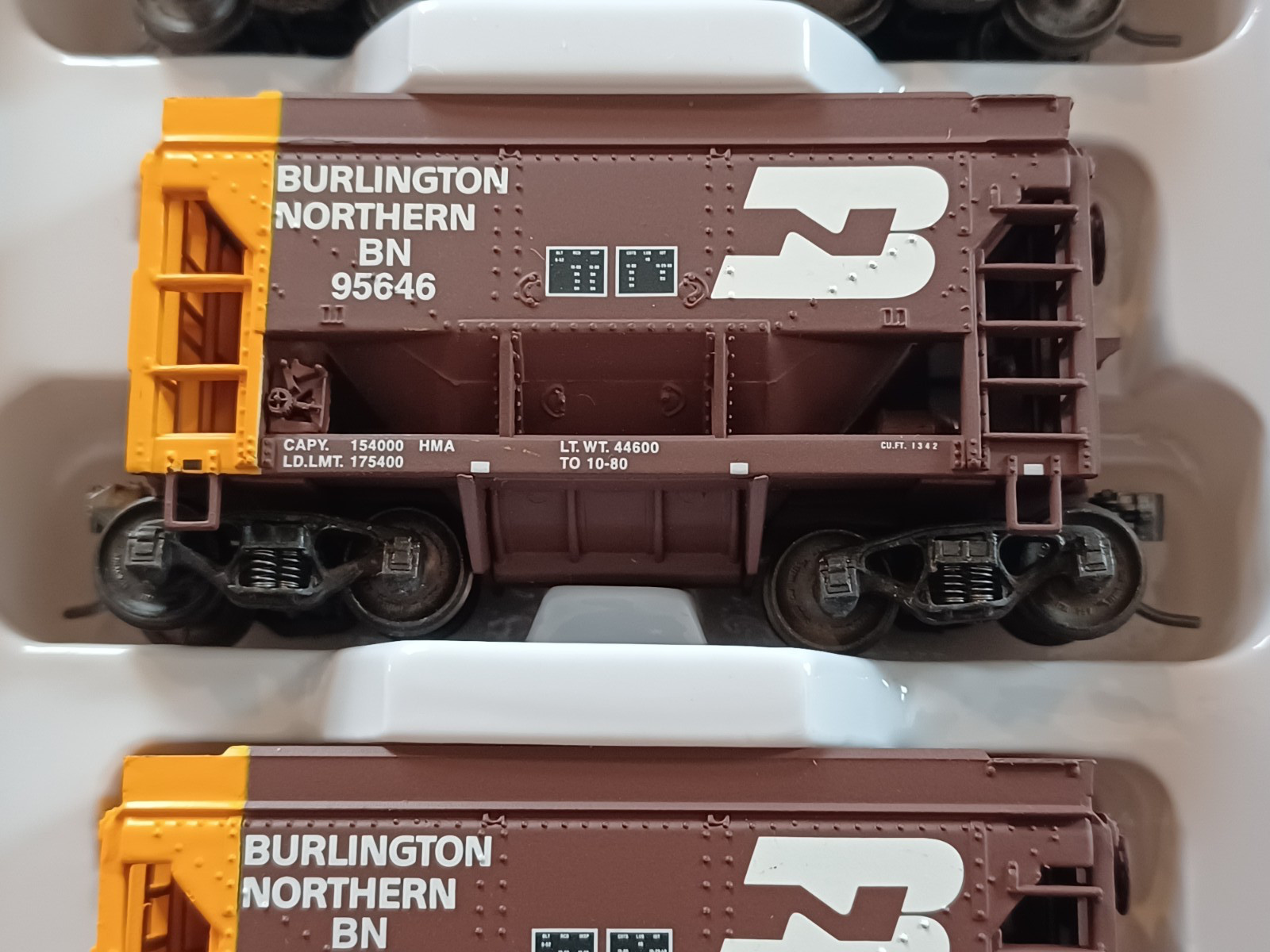 WALTHERS-GOLD LINE-HO-ORE CAR-TACONITE VERSION-12PK-BURLINGTON NORTHERN #2